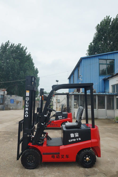 格林工貿 以優良產品引領純電動叉車品牌新篇章